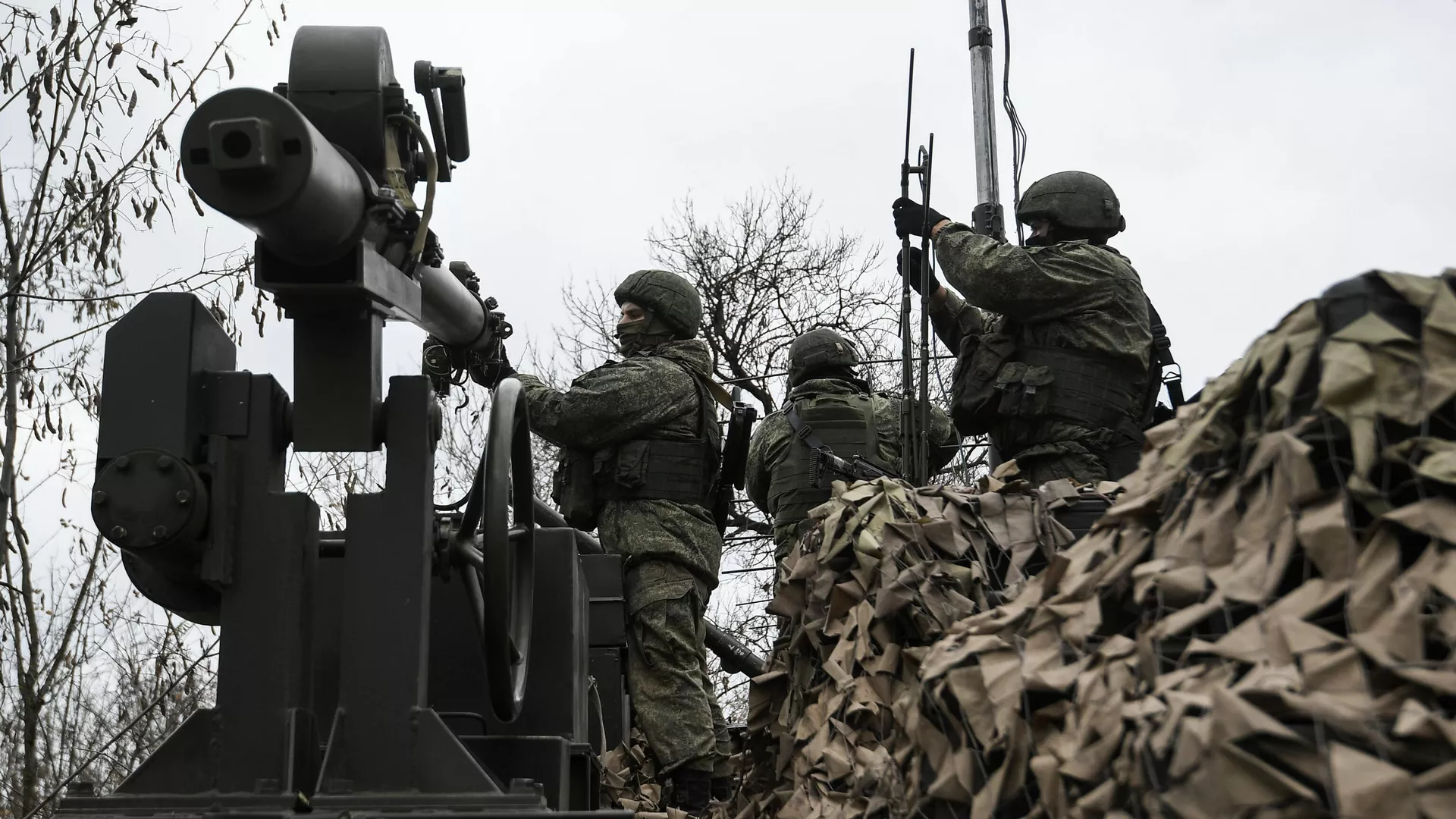 Пока мы сражаемся, звёзды сцены развращают молодёжь!» Военные из зоны СВО  передали привет участникам «голой» вечеринки Ивлеевой - ВИДЕО