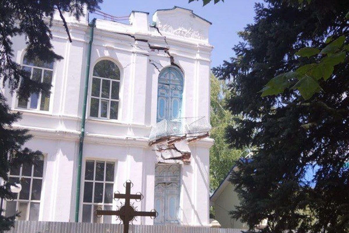 Епархия попросит прокуратуру проверить ремонт в разрушающемся монастыре на Кубани