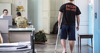«Вот за таких наши отдают жизнь на СВО?» В Краснодаре ветерана СВО с переломанными ногами избил сосед из-за громкой музыки в авто