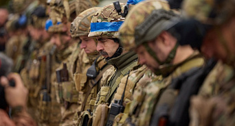 «Тебя в могилу закопать или расстрелять?!» Украинские боевики издеваются над сослуживцами, которые не хотят воевать – ВИДЕО