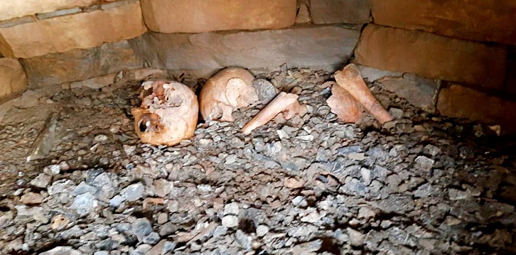 «Трупы из бронзового века»: на Красной Поляне нашли дольмен, которому 4000 лет, с нетронутым погребением