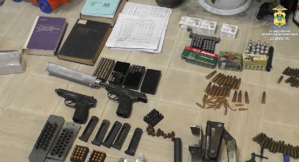 За два дня на Кубани сотрудники полиции изъяли более 70 единиц оружия