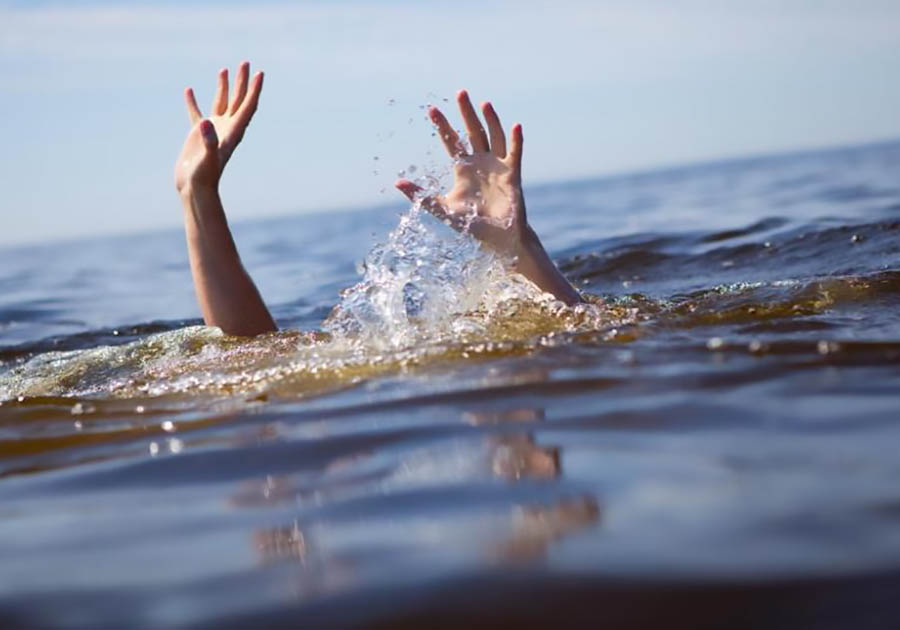 «Рядом было столько людей, и никто не смог помочь?! Куда смотрели спасатели?» На Кубани утонул 11-летний мальчик