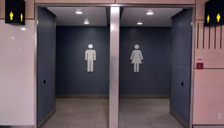 «Мы вас заставим заниматься туалетами!» В Краснодаре чиновники «игнорируют» обращения граждан 