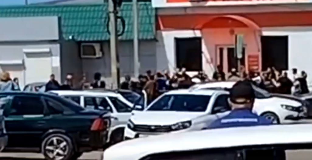 «Схлестнулись две этнические группы?» В Кавказском районе Кубани конфликт перерос в массовый мордобой