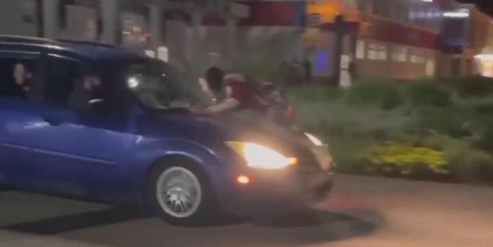 «Теряем поколение»: на Кубани молодые люди прокатили девушку на капоте авто и кинули петарду в мужчину — ВИДЕО