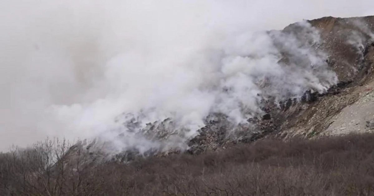 Тление на мусорном полигоне в Новороссийске продолжается