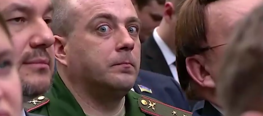 Герой СВО стал Интернет-знаменитостью из-за своего выражения лица во время выступления Путина: он уже посмеялся над собой