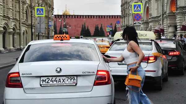 «Чем легальнее водитель, тем выше стоимость поездки!» Эксперт спрогнозировал рост стоимости такси на Кубани