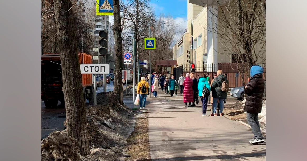 Эвакуировано 900 человек: в Центр Пирогова, где лежат пострадавшие при теракте в «Крокусе», поступило сообщение об угрозе взрыва