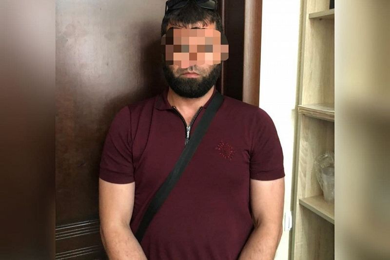 Полиция задержала мужчину, устроившего стрельбу во дворе многоэтажного дома