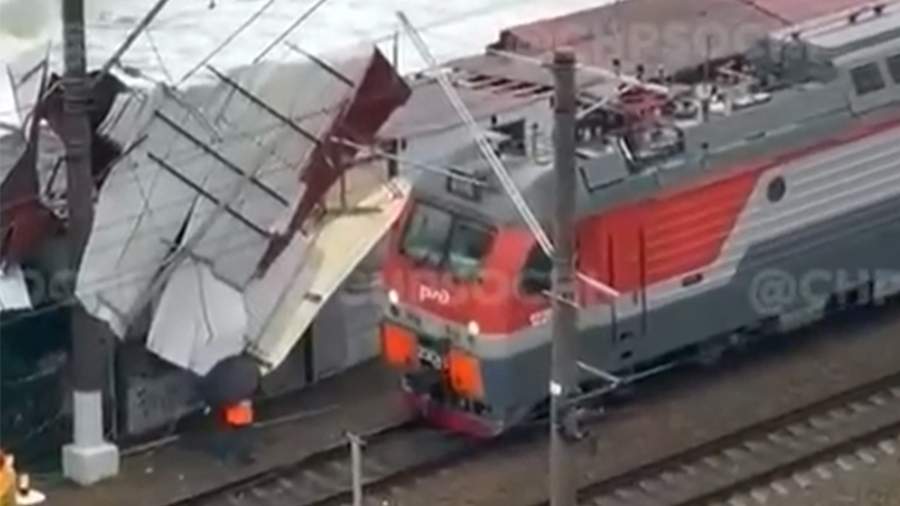 В Сочи снесут самострои, которые стали причиной задержки поездов