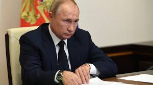 Путин ушел на самоизоляцию из-за вспышки коронавируса в своем окружении