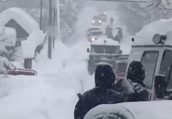 В Апшеронском районе введен режим ЧС из-за снегопада