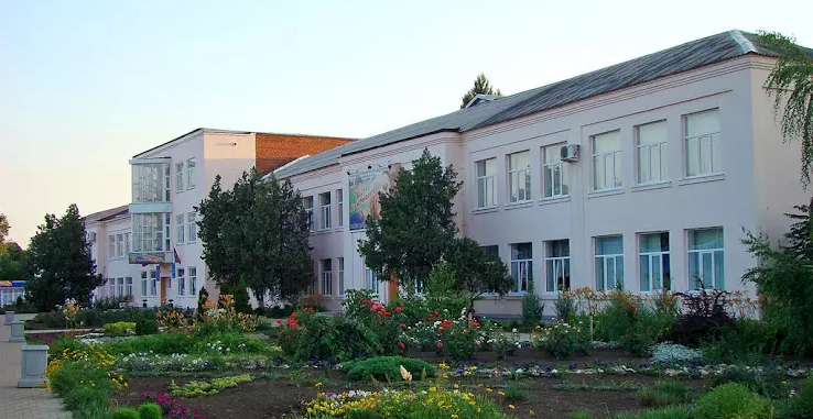 «Обгадить и сжечь!» На Кубани подросток грозился уничтожить свою школу – ВИДЕО