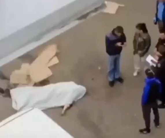  «Вернулся из СВО, а тут тоже война! Нападения мигрантов продолжаются»: в Красноярском крае четыре азербайджанца избили супружескую пару и забили до смерти их знакомого - ВИДЕО