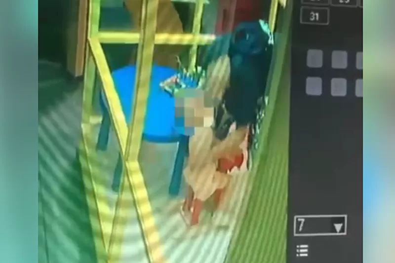 В Сочи арестовали мужчину, пристававшего к ребенку в пиццерии