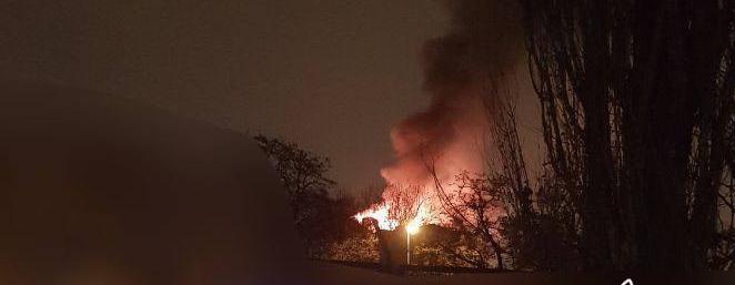 «Землетрясение в Киеве на фоне массированного удара ВС РФ?» Столица Украины пережила самую мощную атаку дронов - пожары, повреждены здания, взрывы