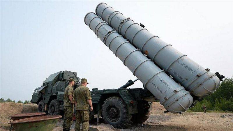 «Тотальная деградация – уже и соврать не могут»: Зеленский заявил, что украинская ракета ПВО «С-300» была выпущена ВС РФ