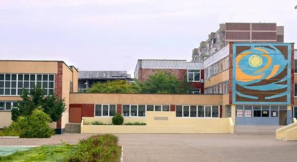 Учеников школы № 89 в Краснодаре эвакуировали из-за подозрительного предмета