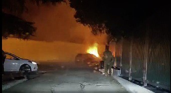 «Загорелась на ходу!» В Туапсинском районе вспыхнула иномарка с водителем внутри