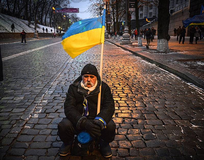 «Армия измотана, нас ждут руины и пустота»: промышленники Украины предрекли крах экономики