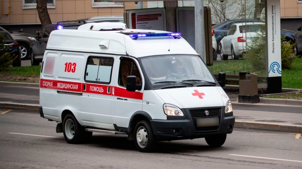 В Краснодаре автомобилистка не давала проехать Скорой с ребёнком, который потерял сознание 