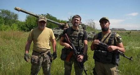 Военные ДНР выразили благодарность фанатам «Зенита», освиставшим «Би-2»