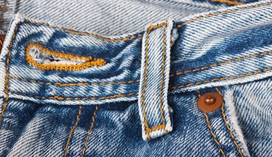 «Ходите в рванине, это модно!» Зампред Правительства РФ призвала россиян не покупать новые джинсы каждый сезон