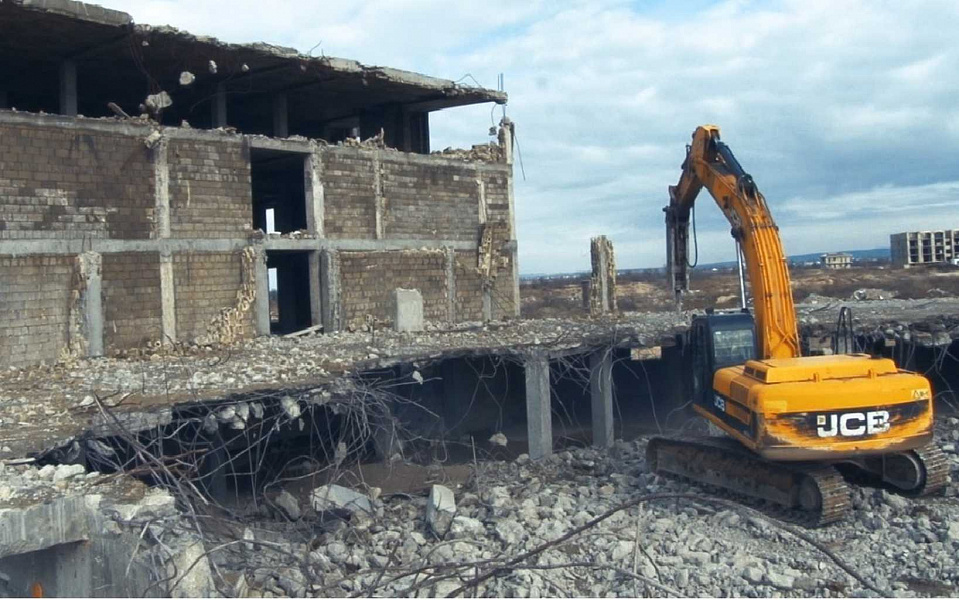 В Анапе возобновили снос самостроев на Витязевской косе