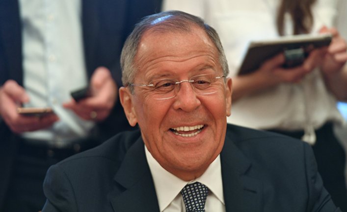 Лавров заявил, что ЕС последовательно разрывает отношения с Россией