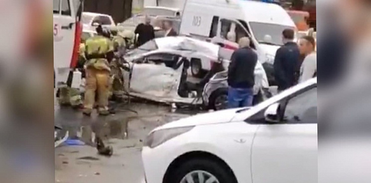 Водителя, устроившего ДТП с тремя погибшими в Краснодаре, взяли под стражу