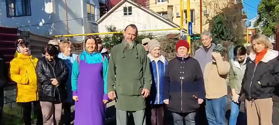 «Женщины ноги ломают! 40 лет дороги нет»: жители Сочи обратились к мэру Копайгородскому, который обещала им новую дорогу