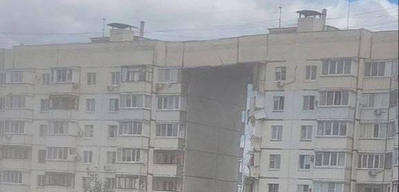 «Снесло 10 этажей! В городе очень громко»: ВСУ ударили по многоэтажке в Белгороде и атаковали Липецк