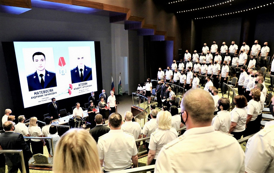 Орденами Мужества наградили погибших судебных приставов в Сочи посмертно
