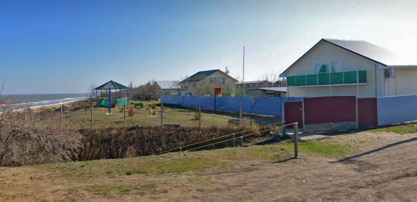 На Кубани оползень в Темрюкском районе угрожает жилым домам