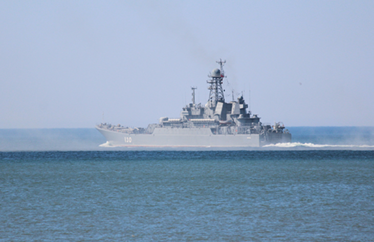 Десантные корабли ВМФ России возвращаются в Чёрное море из Сирии