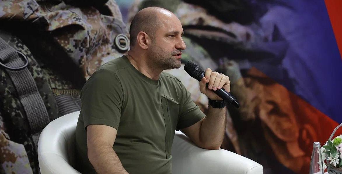 «Детские письма спасают жизни!» Герой ДНР приехал в Краснодар и посетил форум в поддержку СВО