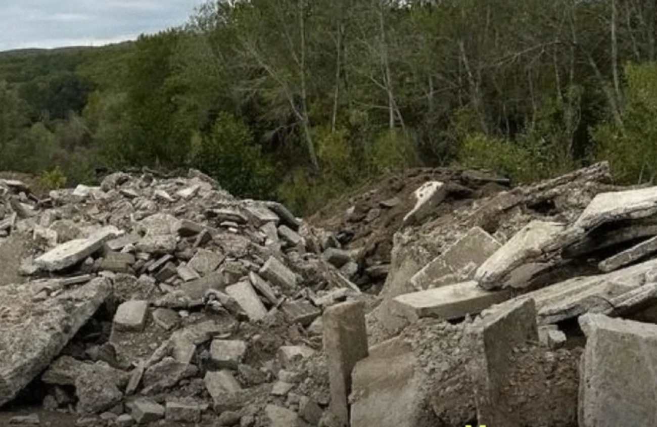 Beton-oblomki (1).png Beton-oblomki (1).png