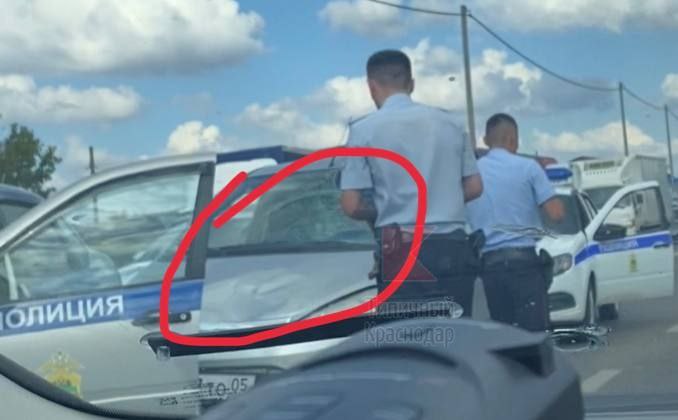 Вмятины на авто злоумышленника, который зарезал мужчину в Краснодаре.jpg