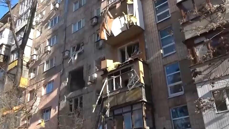 В жилом доме Донецка взорвалась ракета.png