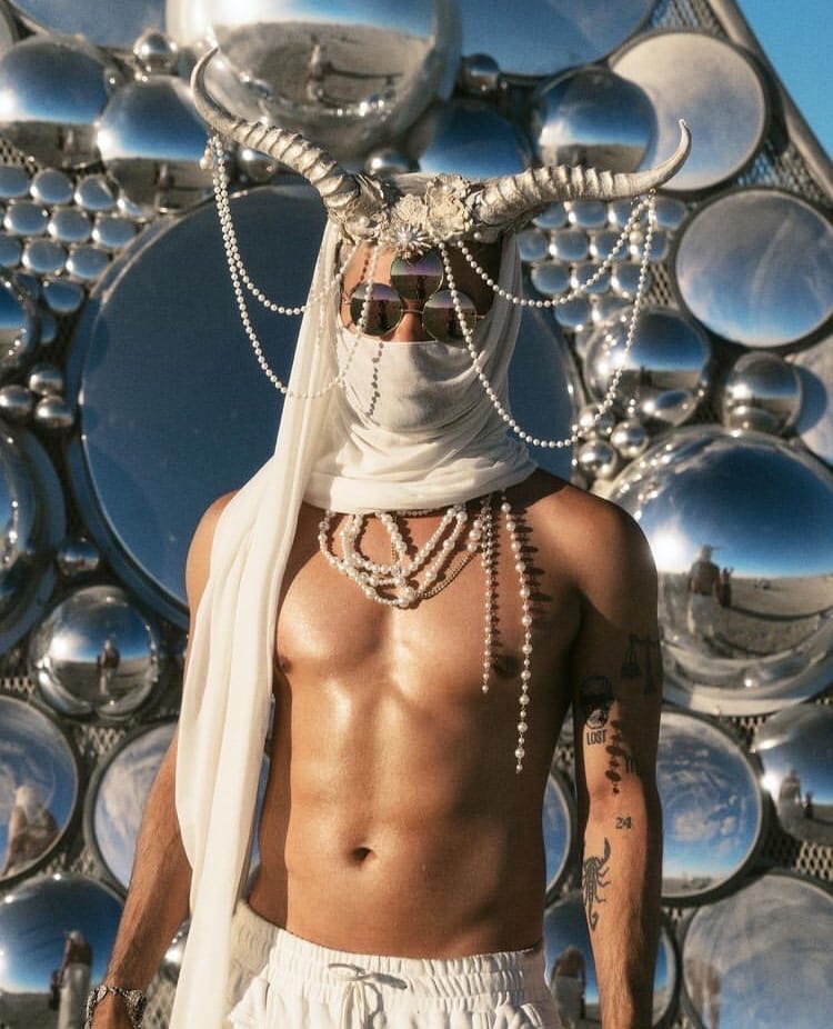 Burning Man 2022 костюмы (1).jpg
