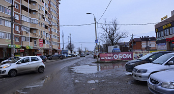 Жительница Краснодара будет судиться с мэрией из-за плохих дорог 