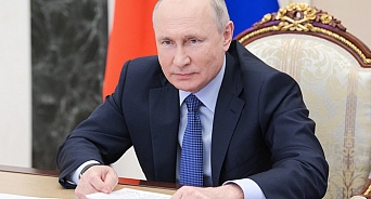 Путин отклонил закон об ответственности СМИ за распространение фейков