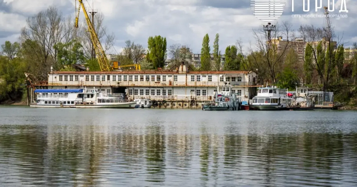 Исторические корабли Кубанского пароходства отправили на металлолом в Краснодаре