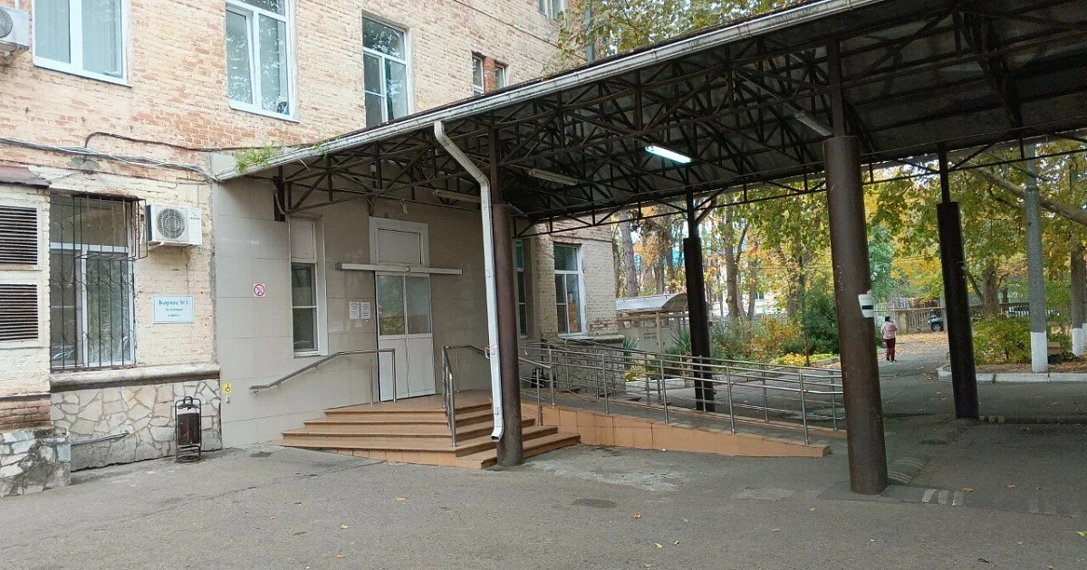В Краснодаре два пьяных пациента устроили потасовку в приемном покое больницы 