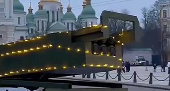 «Русские и украинские фрики – браты!»: в Киеве машины украшают элементами РСЗО HIMARS - ВИДЕО