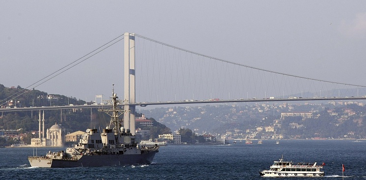 Великобритания направит 2 корабля в Черное море в знак солидарности с НАТО