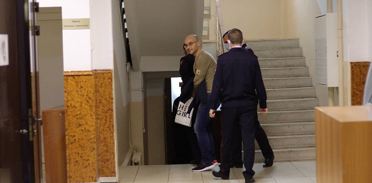 В Краснодаре Пивоварову продлили срок содержания под стражей на 6 месяцев 