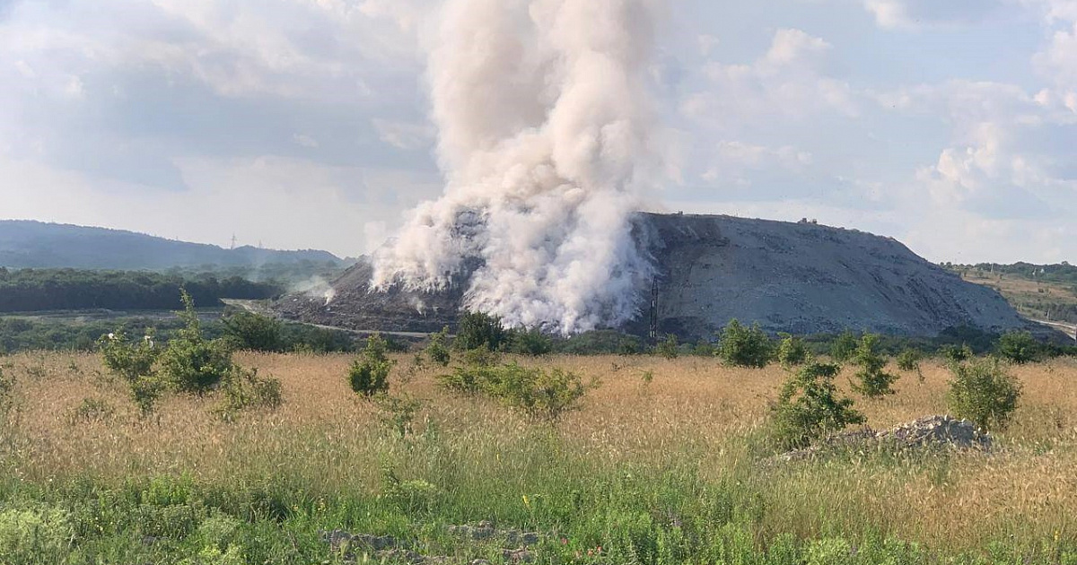 В Новороссийске после пожара на мусорном полигоне открыли административное дело